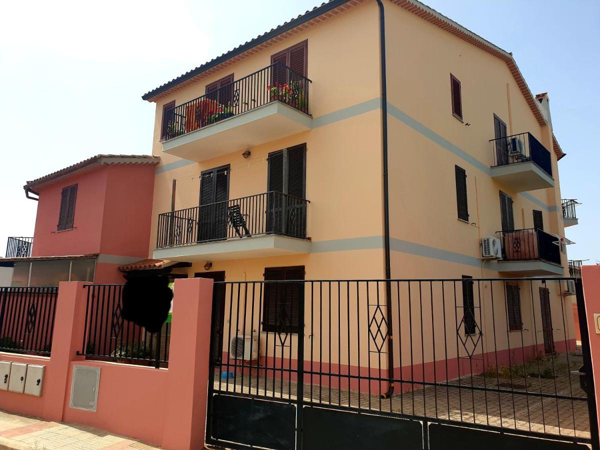 Dimora Rena Dorada - Apartment In Pula, Sardinia, Italy ภายนอก รูปภาพ